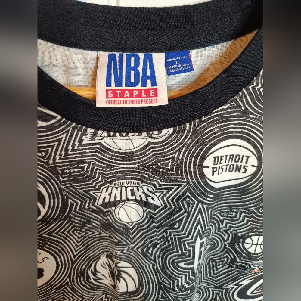 Mens NBA Staple Black All Teams Fusion T-Shirt Knicks Spurs Celtics Bulls Lakers
